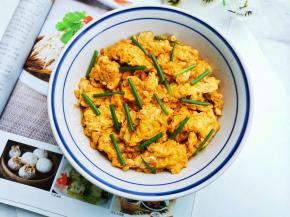 撒葱花，开吃。