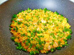 起锅前撒点葱花即可。