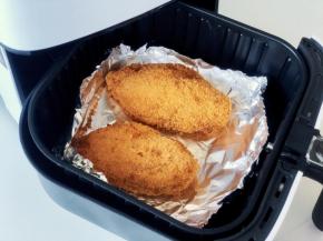 炸好了，金黄酥脆，香气扑鼻，不会有的地方过焦，受热很均匀。