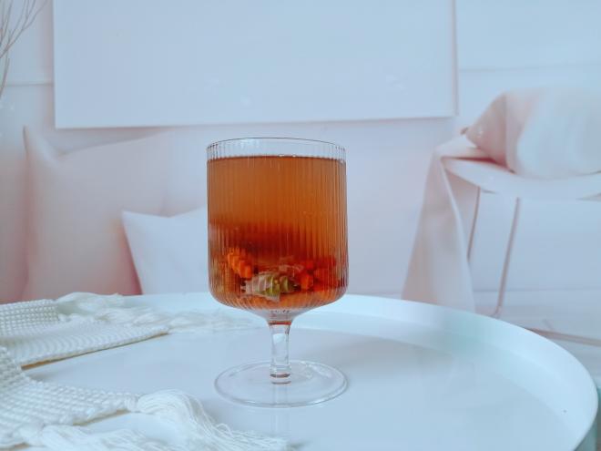 枸杞山楂玫瑰花养生汤