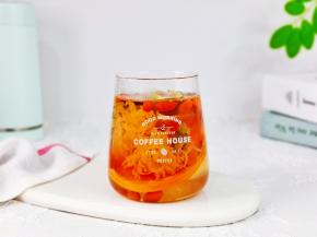 每天一杯越喝越美。