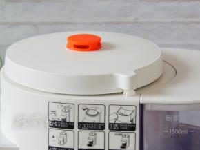 盖好研磨腔盖，旋紧到位。