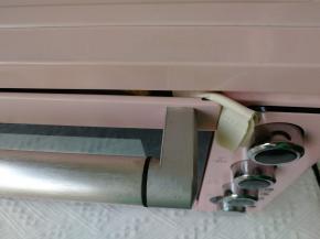 步骤21、烘烤结束，上色还算满意，先不要急着开烤箱门，微微拉开一些透气，等五分钟。