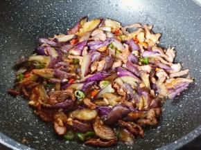 喜欢芝麻的可以撒一点。