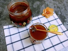 平时舀一小勺用温水冲服，或者直接服用