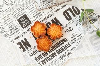 出炉，转移到冷却架上，完全冷却即可！刚烤完，外壳脆内里软，完全冷凉后就会变得酥脆啦！冷凉后密封打包即可！