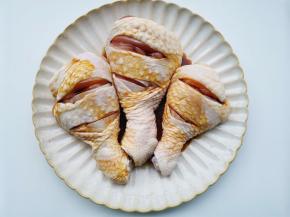 抓匀腌制半小时。