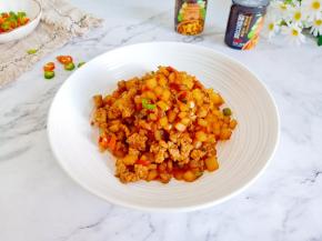 香辣可口的土豆丁，吃起来超带劲！