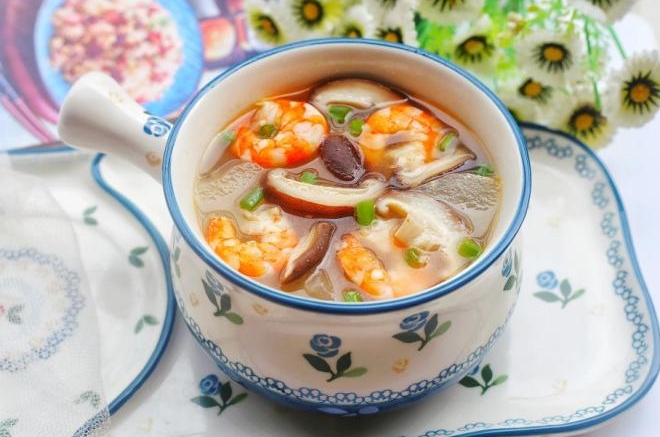 冬瓜虾仁菌菇汤