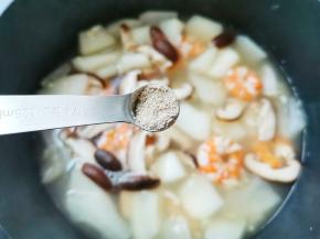 加一小勺胡椒粉，