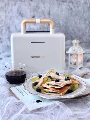 搭配一杯香浓的黑咖啡，满满仪式感的早餐吃起来吧！