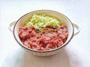 加十三香一勺。