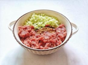 加十三香一勺。