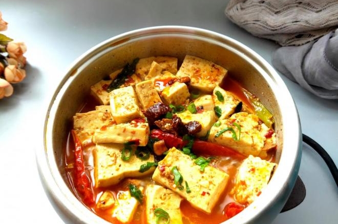 浓香醇厚的玉米牛肉酱煨豆腐