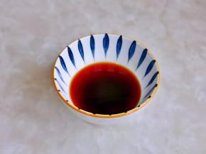 加入半碗纯净水搅拌均匀放旁边备用。