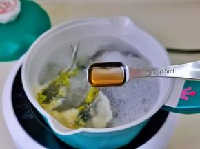 再加入料酒去腥。