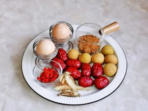 准备食材，两个人的量。