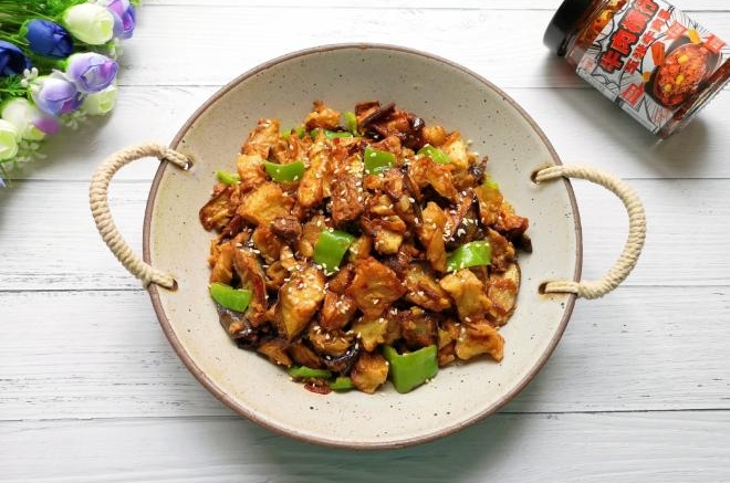 蒜蓉牛肉酱烧茄子