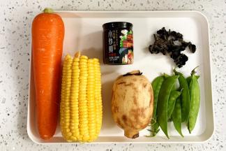 准备好需要的食材。