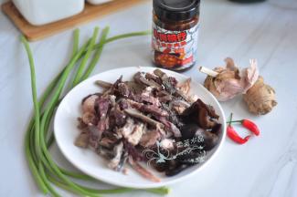 准备好主要食材。