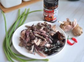准备好主要食材。