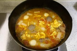 最后倒入炒熟的鸡蛋即可。