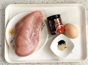 准备好需要的食材。