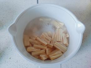 一分钟水开就可以。