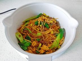 开大火快速翻炒均匀即可出锅。