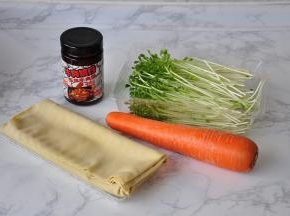 准备食材。