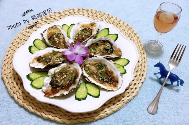 蚝油蒜蓉烤生蚝