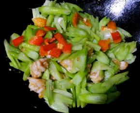 放入红色小青椒点缀一下颜值爆棚