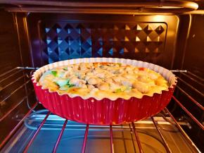 烤箱提前预热，180度上下火烤20分钟【每个烤箱的温度都有偏差，实际情况按照自家的烤箱来】