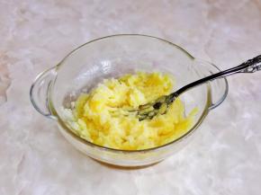 用叉子压成土豆泥？