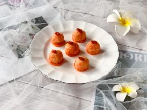 色彩鲜艳营养丰富的鲜虾蔬菜丸子就做好啦！