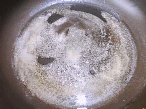 最小火让黄油融化