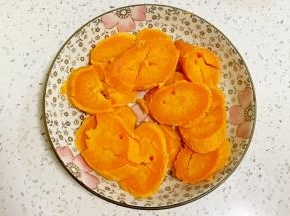 放入锅中蒸熟。