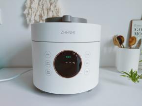 电饭煲开启煮粥键，煮一小时就可以了。