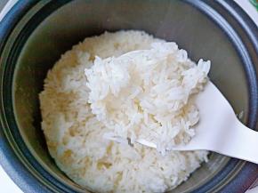 香甜松软的米饭好啦。