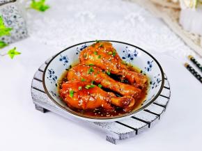 这样简单又好吃的可乐鸡腿就完成啦。