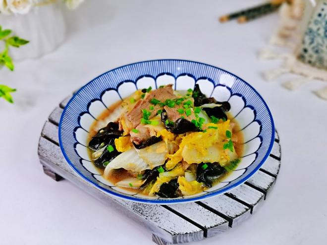 白菜木耳炒肉片