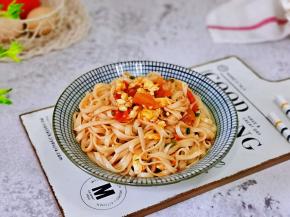 简单快手的拌面。