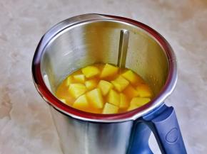 最后加入土豆。