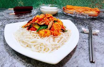 搭配烤鸡翅、油条、牛奶、山楂糕一起吃超级棒