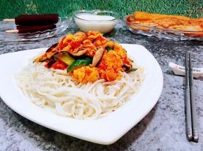 搭配烤鸡翅、油条、牛奶、山楂糕一起吃超级棒