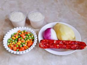 准备食材，量可以根据个人胃口增减，我这个3-4人的量。