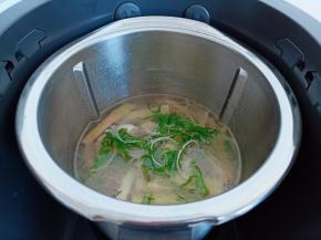 加葱丝增香就可以品尝了！