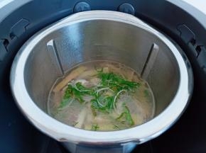 加葱丝增香就可以品尝了！