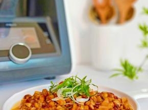 有了米博烹饪机，做菜小白也可以按照机器一步步来操作，完全可以成为大餐的节奏感！