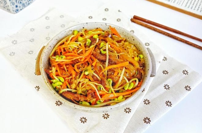 牛肉粉丝炒豆芽